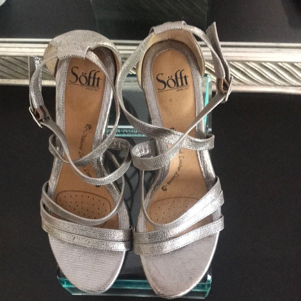 Sofft Metallic Silver Strappy Sandal
New without Box